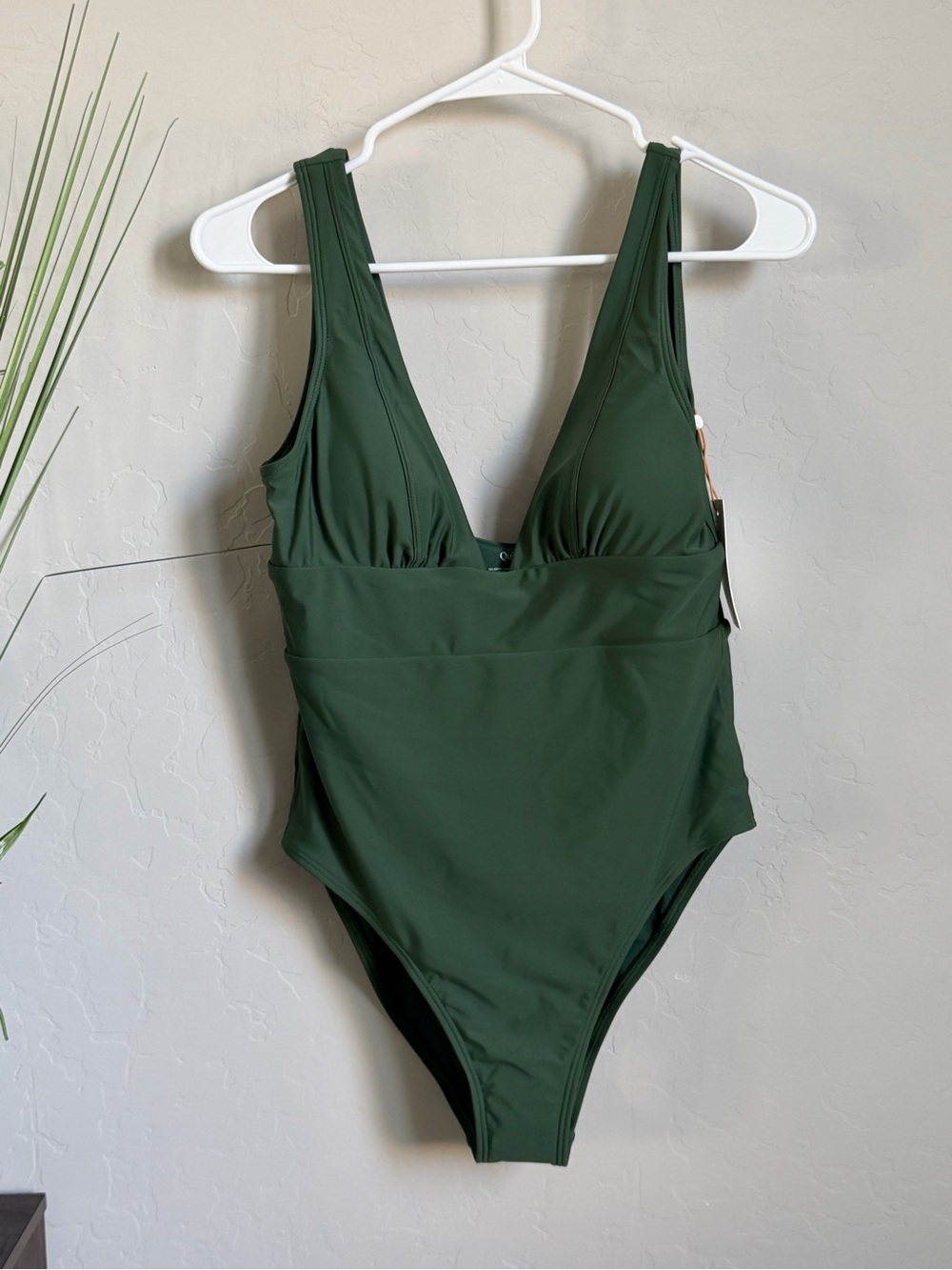 Quince Green Plunge V Neck One Piece Swimsuit NWT Medium